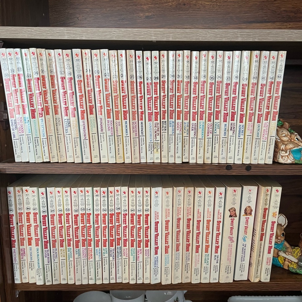 Vintage Sweet Valley High Book Collection | 64 books | Francine Pascal